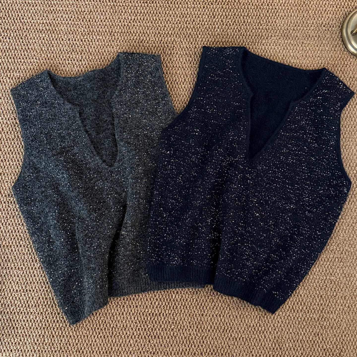 FEE【银砾叠境】U型领闪片针织无袖马甲毛针织衫叠搭背心