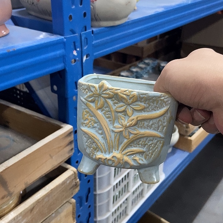 花盆单场满9.9发货9.5*9微瑕