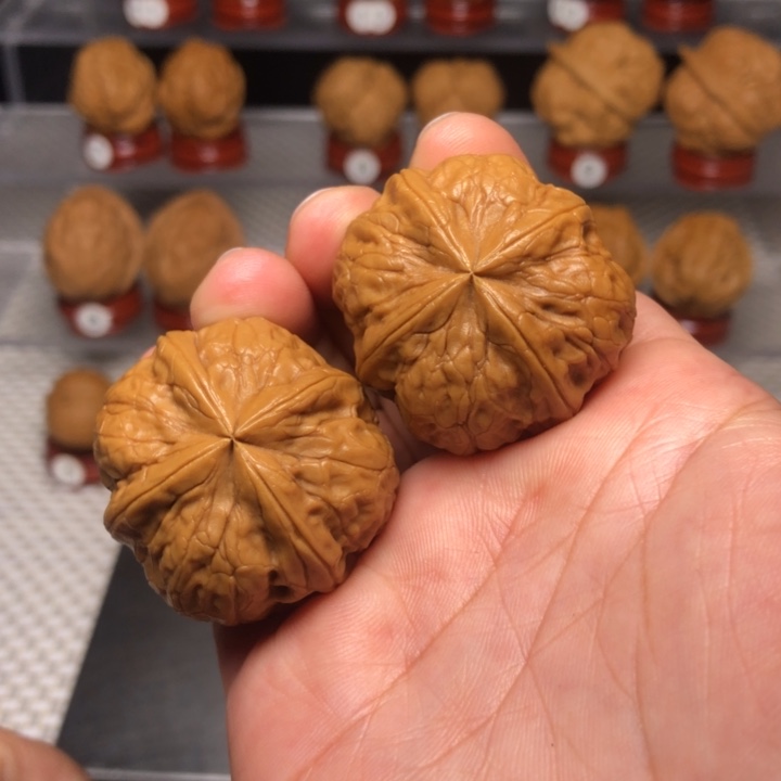 S***i把件文玩核桃100聚宝四棱