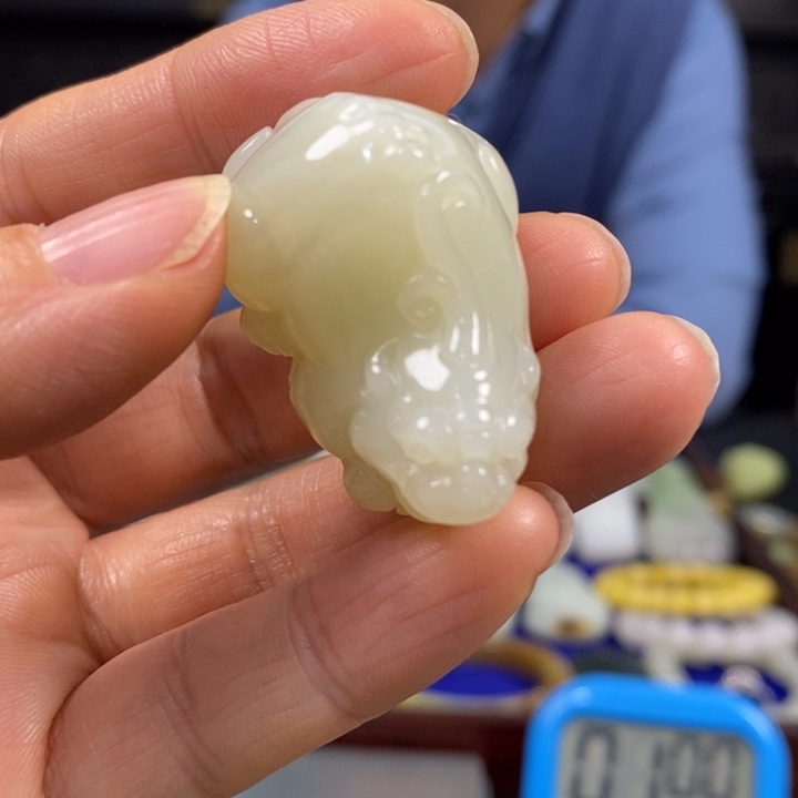 咯***莫和田玉未镶嵌颈饰