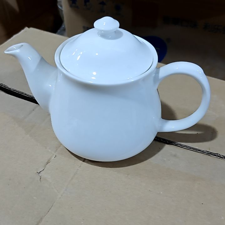摆件盘子碗茶壶啥都有