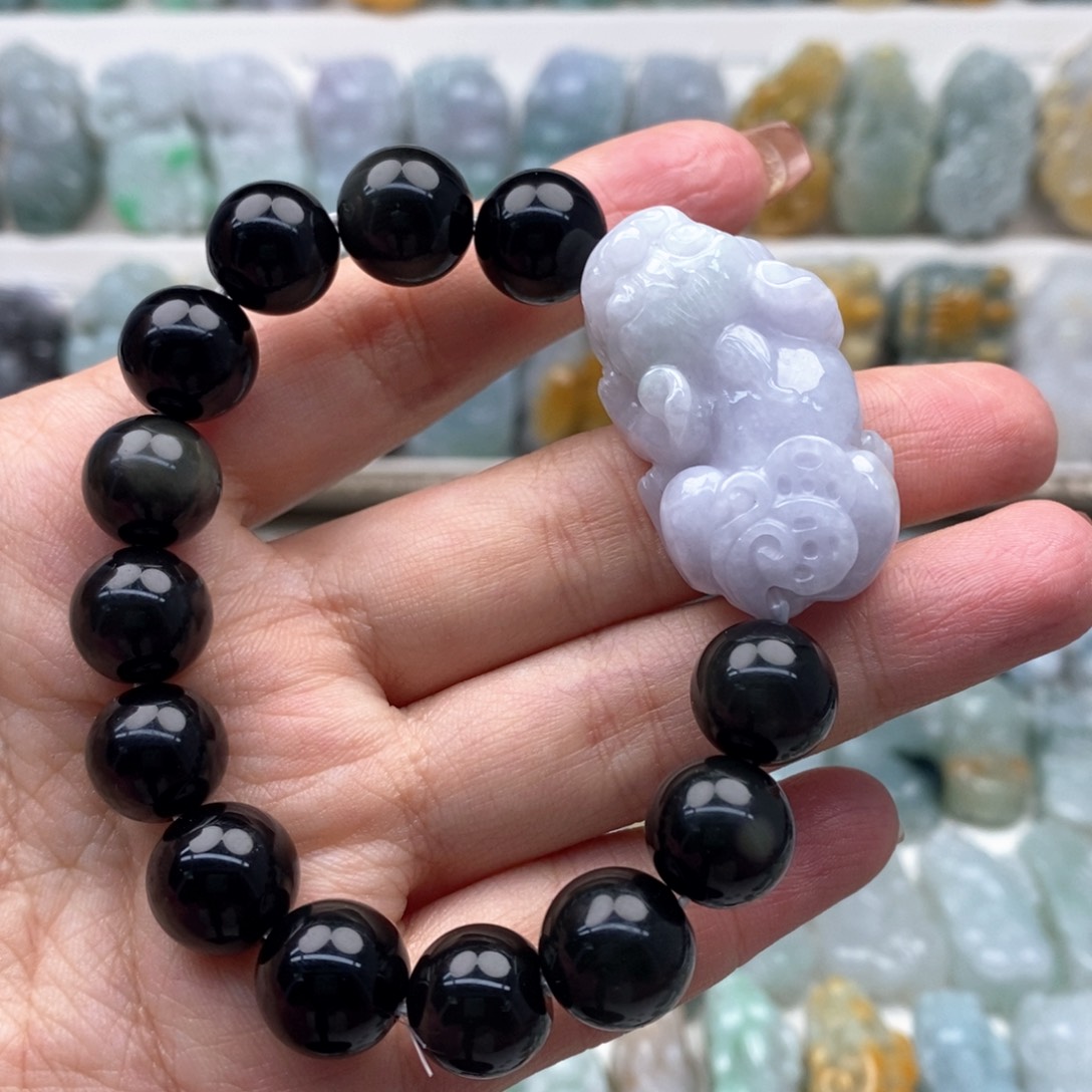 翡翠吊坠(赠链)未镶嵌手串