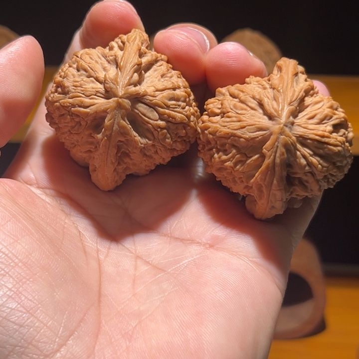 狄***乐44尺寸大南将石440
