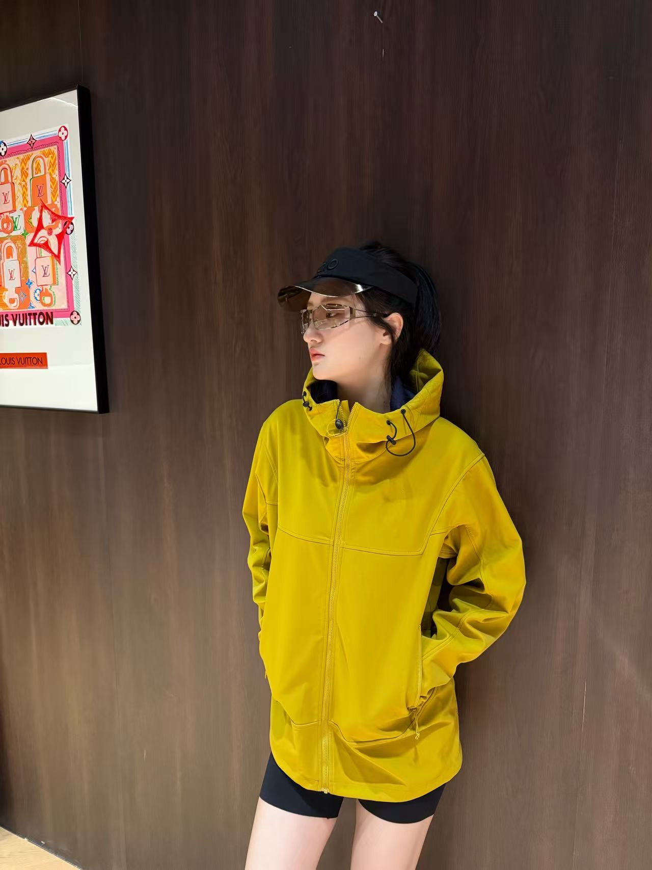 盈盈-YP-188-连帽硬壳冲锋衣防水防风情侣外套