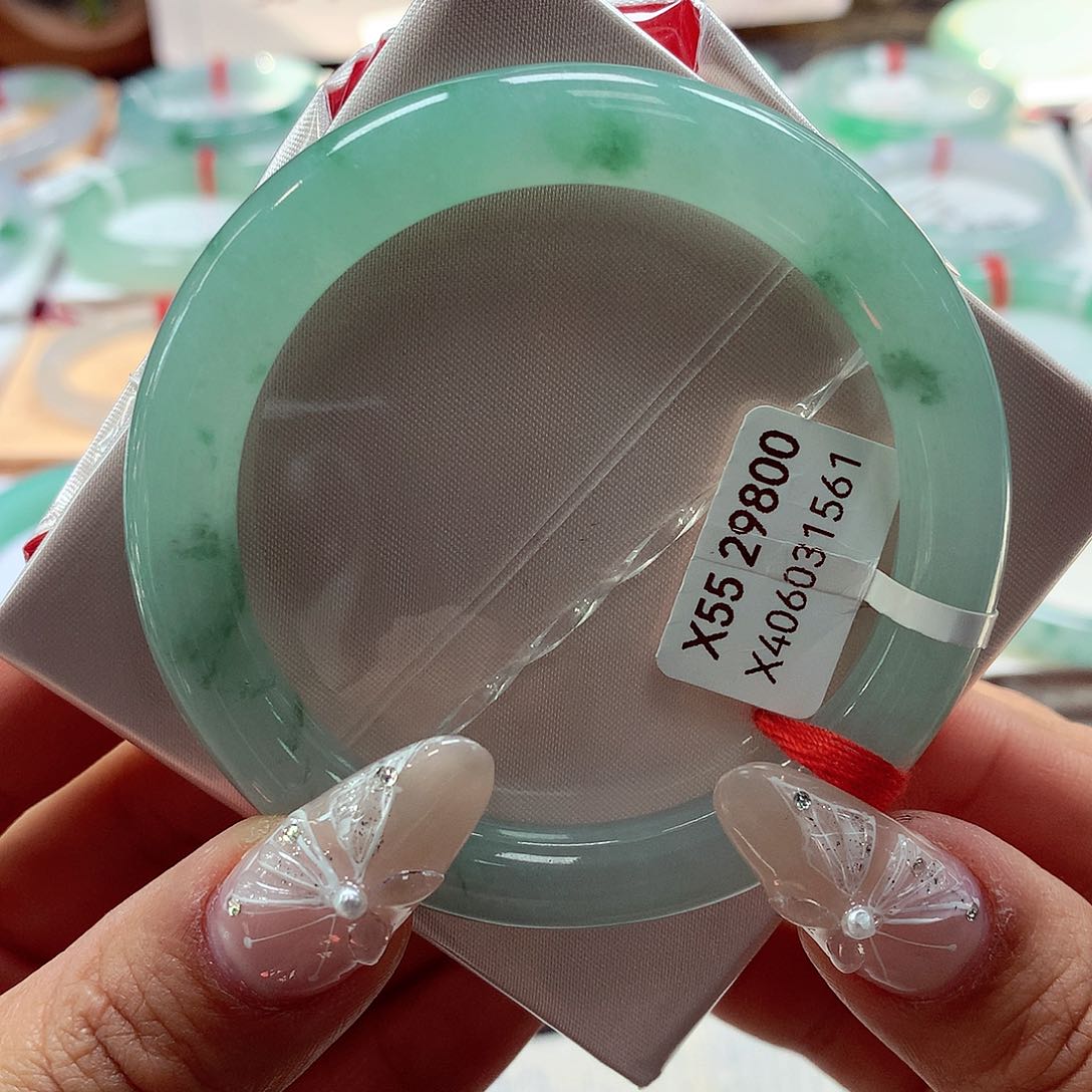 翡翠手镯（圆镯）未镶嵌（28号）66