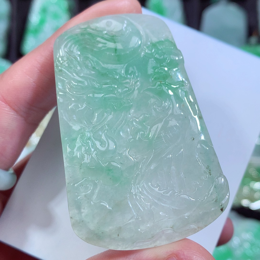 翡翠颈饰未镶嵌缅甸翡翠