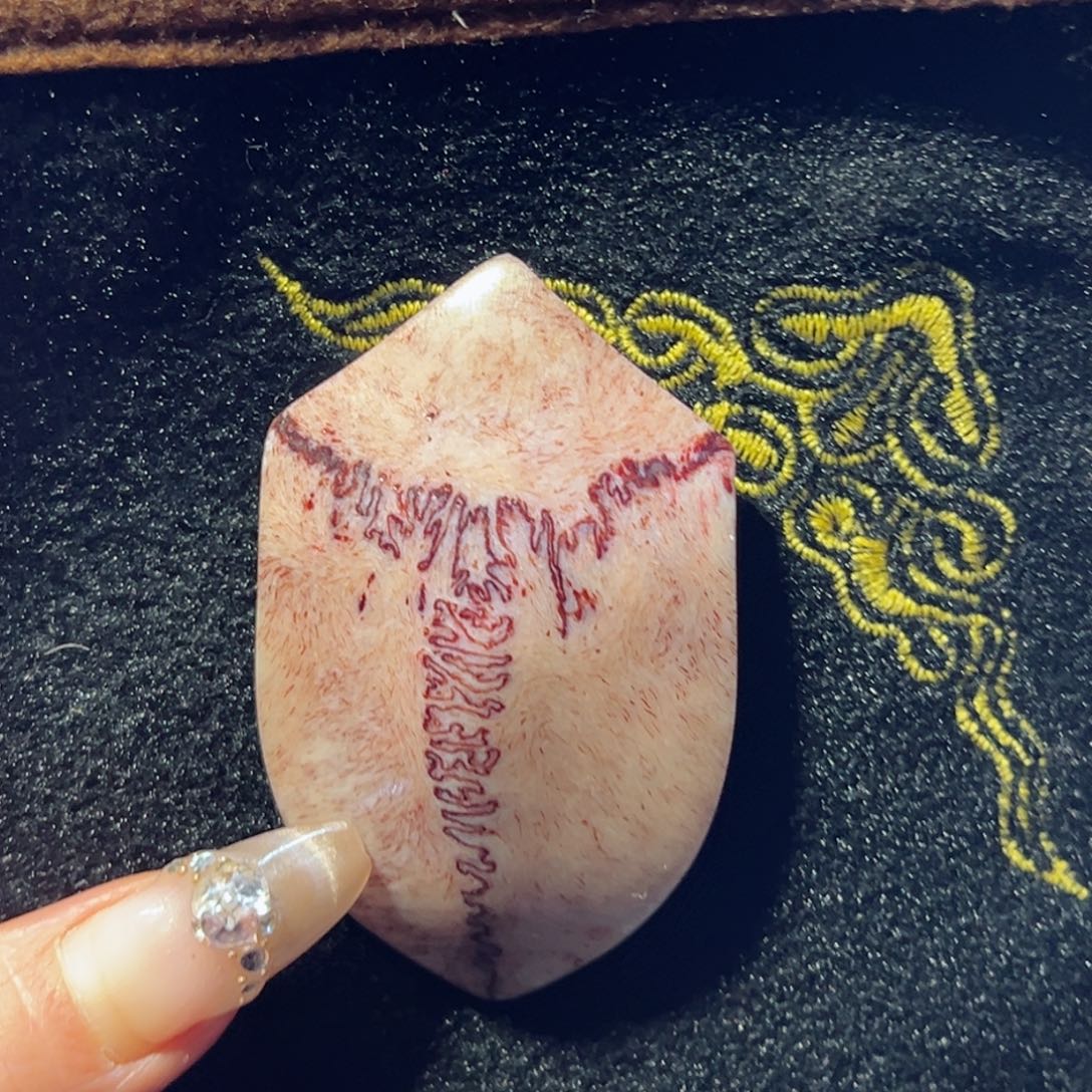 鹿骨把件鹿骨材质