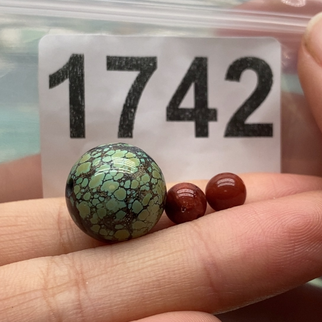 南红玛瑙颈饰未镶嵌