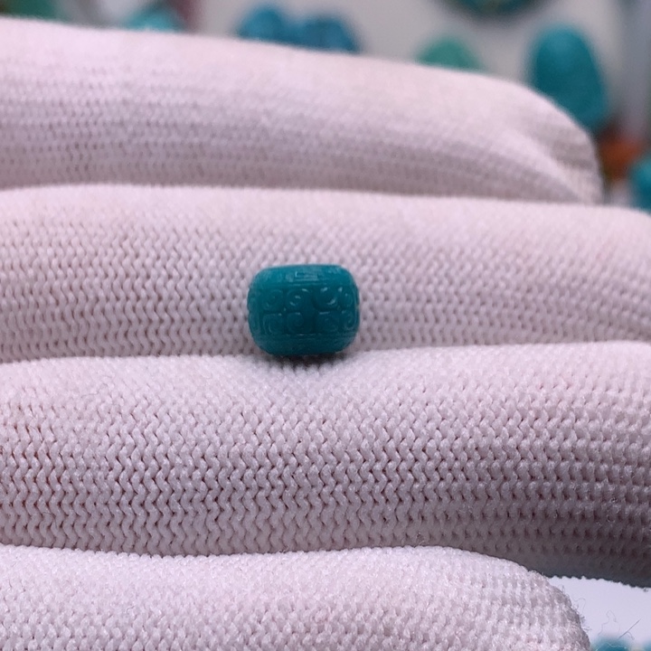 绿松石未镶嵌珠宝奇石8.2mm