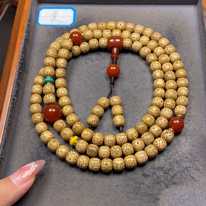 星月菩提吊坠菩提