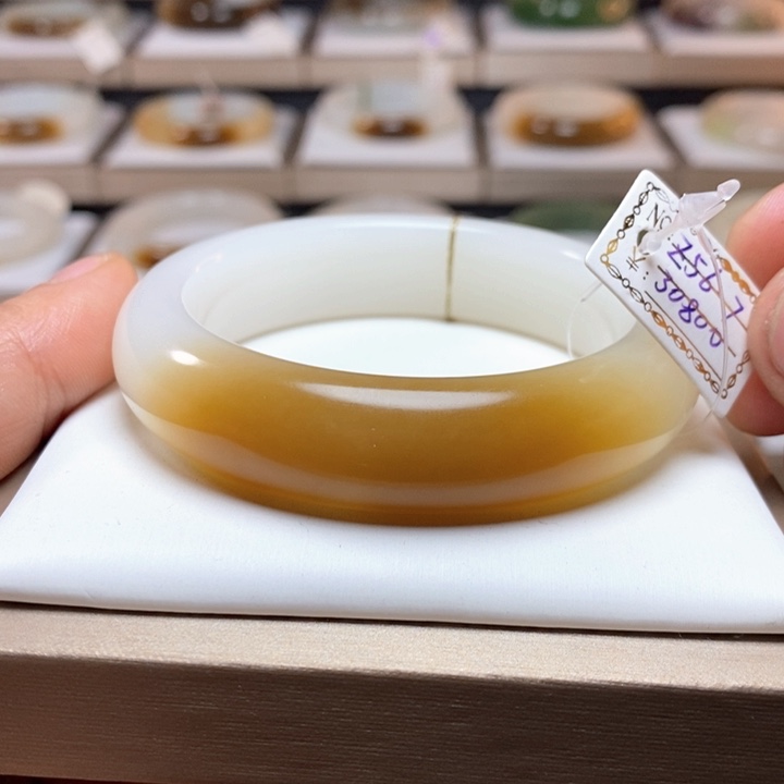 和田玉手镯未镶嵌55