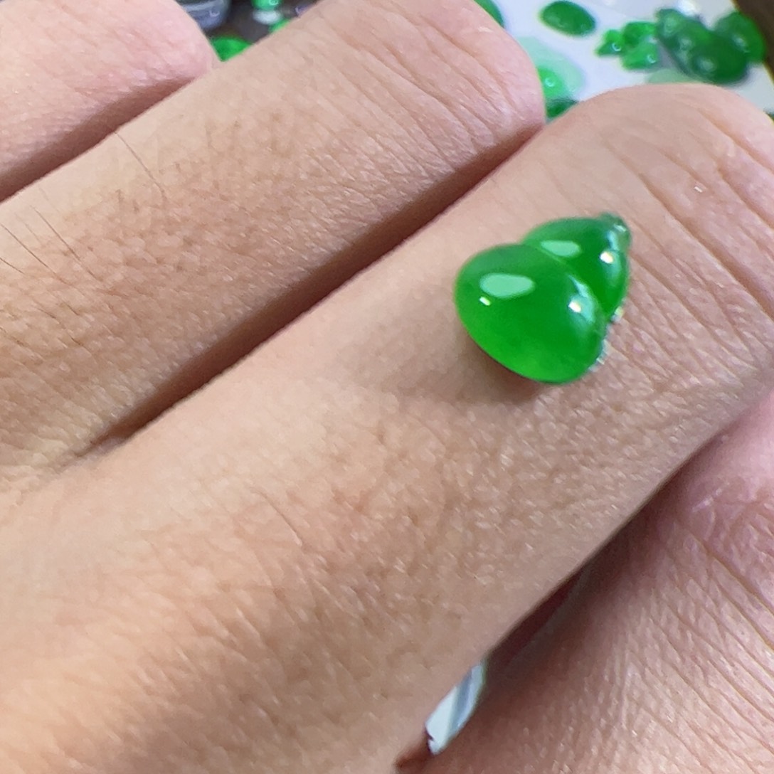 翡翠挂件未镶嵌?***?葫芦