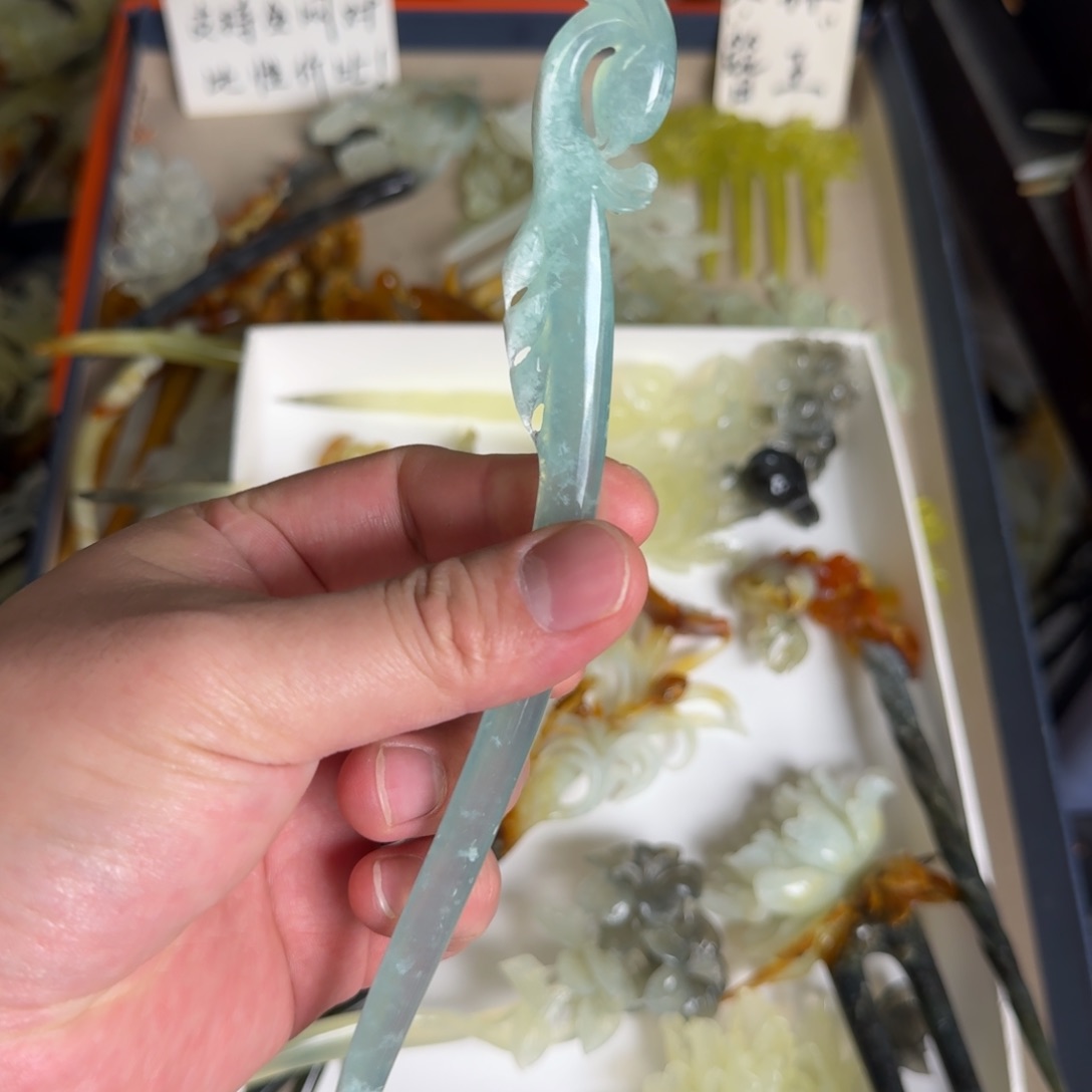 岫玉发饰未镶嵌n***b岫玉发簪就是好看