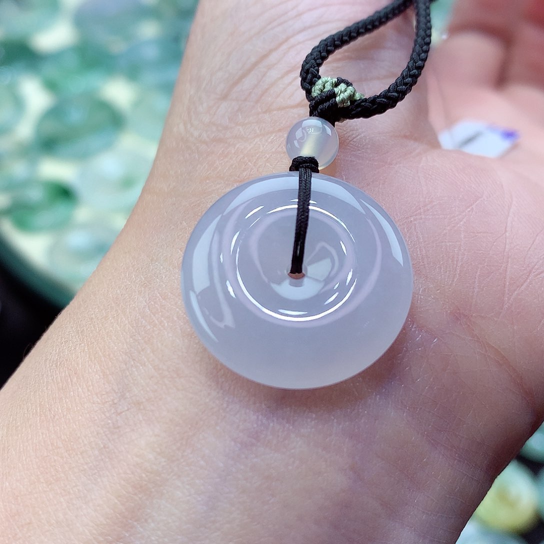 翡翠颈饰未镶嵌编号2。尺寸21.2-5.5