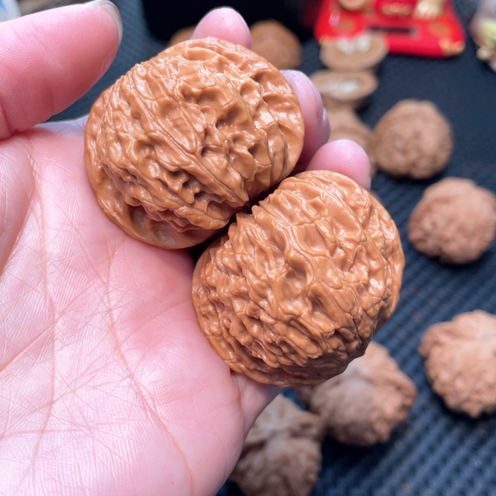 文玩核桃把件歪歪磨盘4.3全品