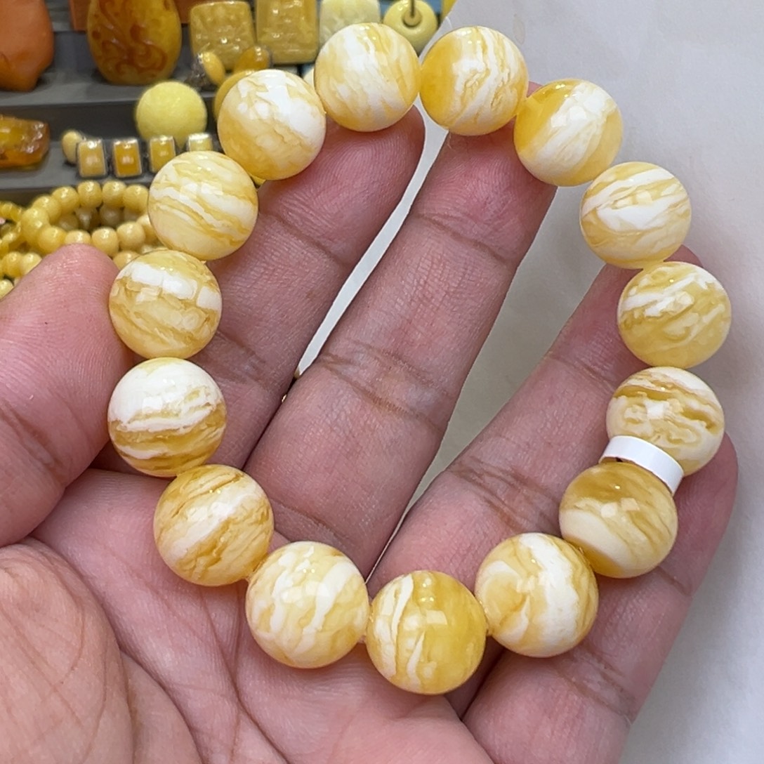 蜜蜡未镶嵌珠宝奇石14加23.39克