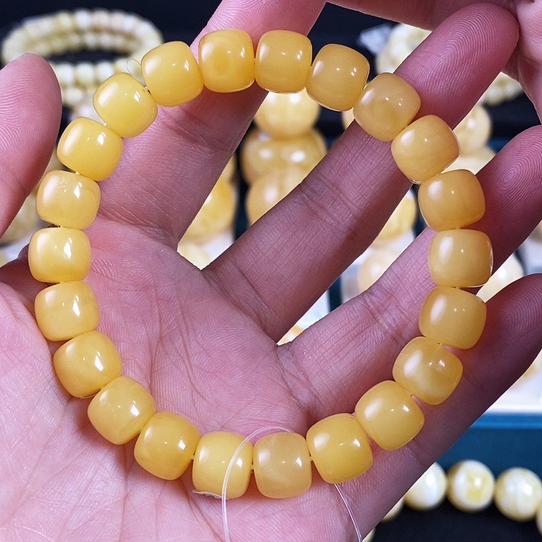 蜜蜡珠宝奇石未镶嵌