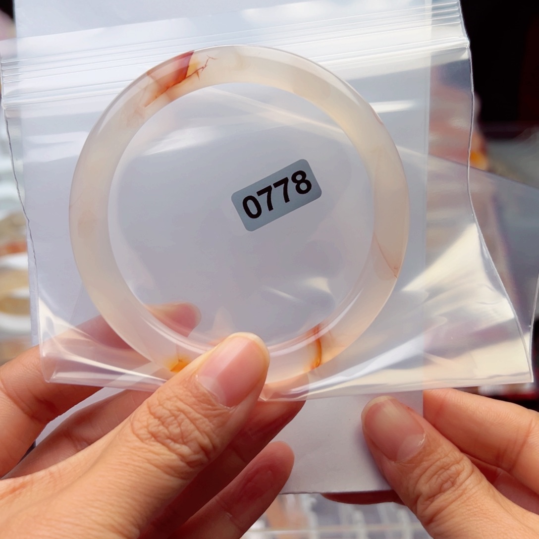 玛瑙/玉髓手镯未镶嵌B**e