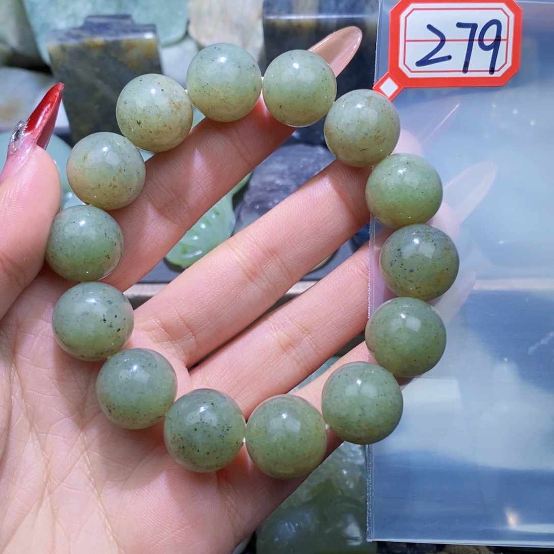 和田玉和田玉边角料随机发未镶嵌