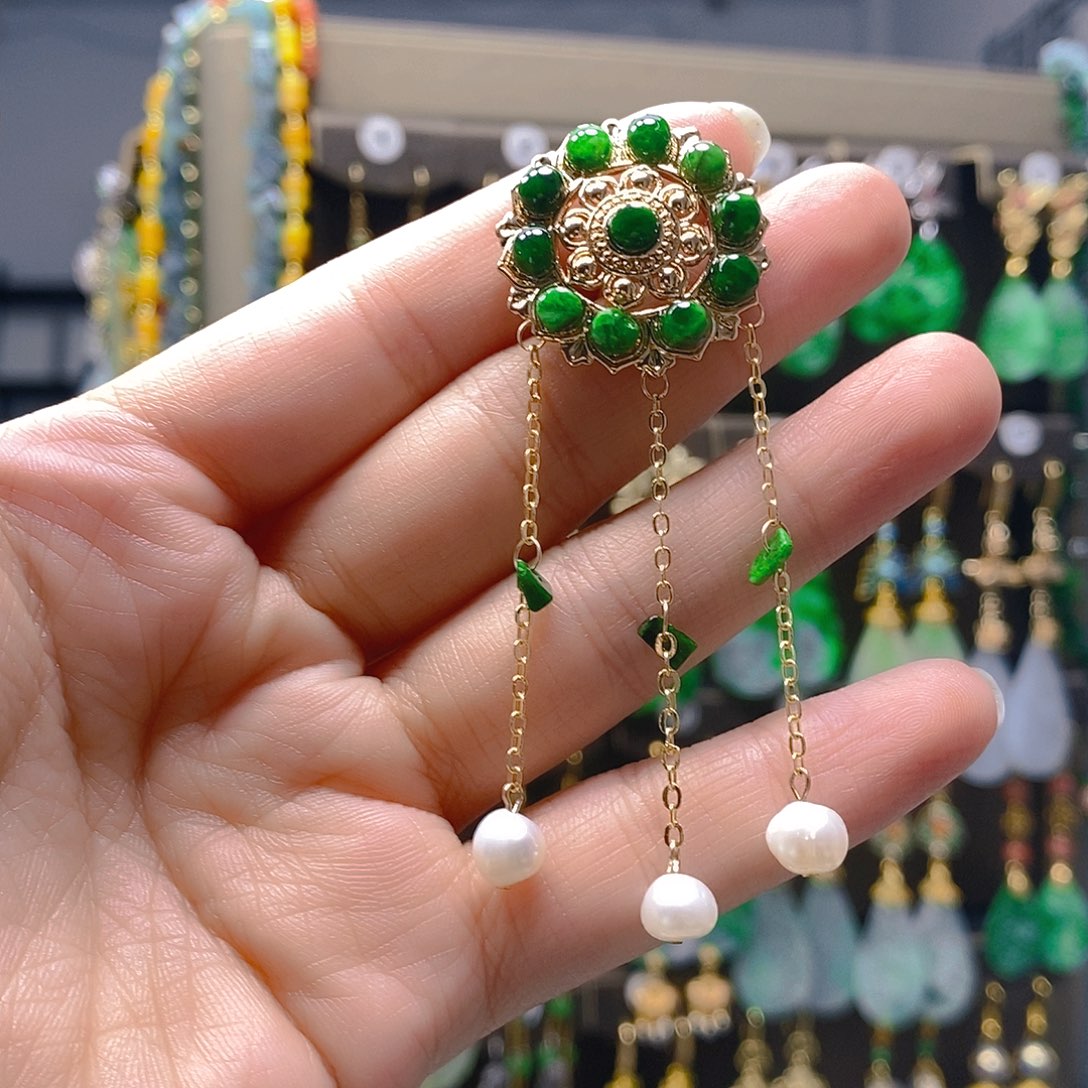 未镶嵌翡翠耳饰翡翠