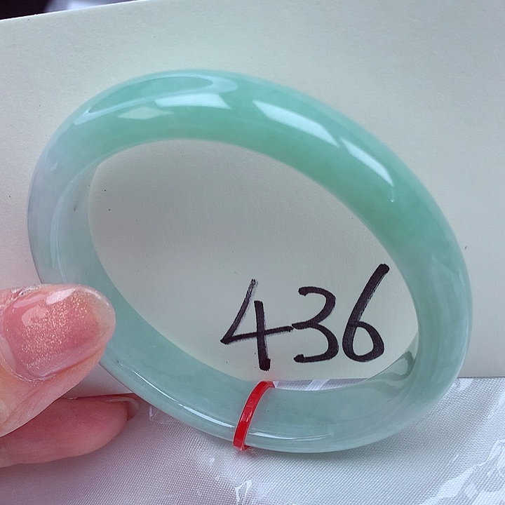 翡翠手镯（贵妃镯）未镶嵌翡翠