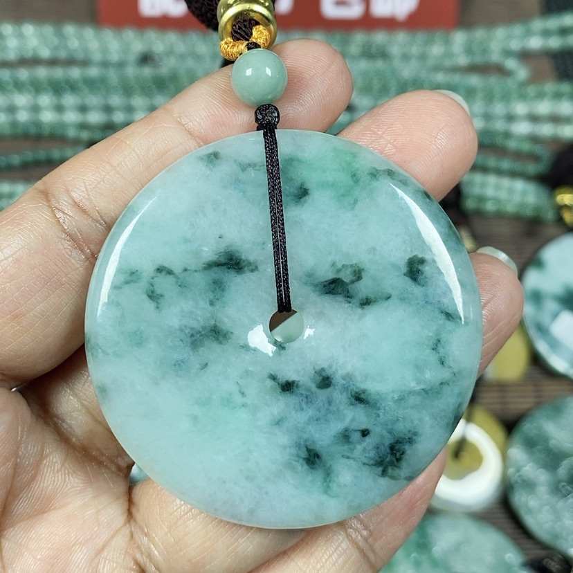 【闪购商品】翡翠颈饰未镶嵌玉吊坠翡翠玉大款平安扣