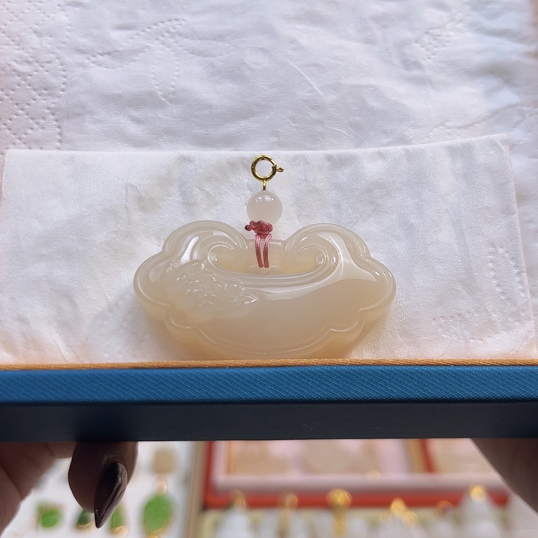 和田玉18K金镶嵌吊坠(不含链)