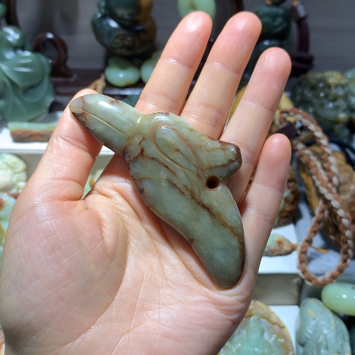 岫岩河磨玉（透闪石质玉）未镶嵌把件