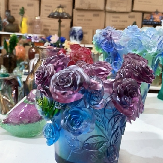 琉璃花瓶高19厘米口径11厘米