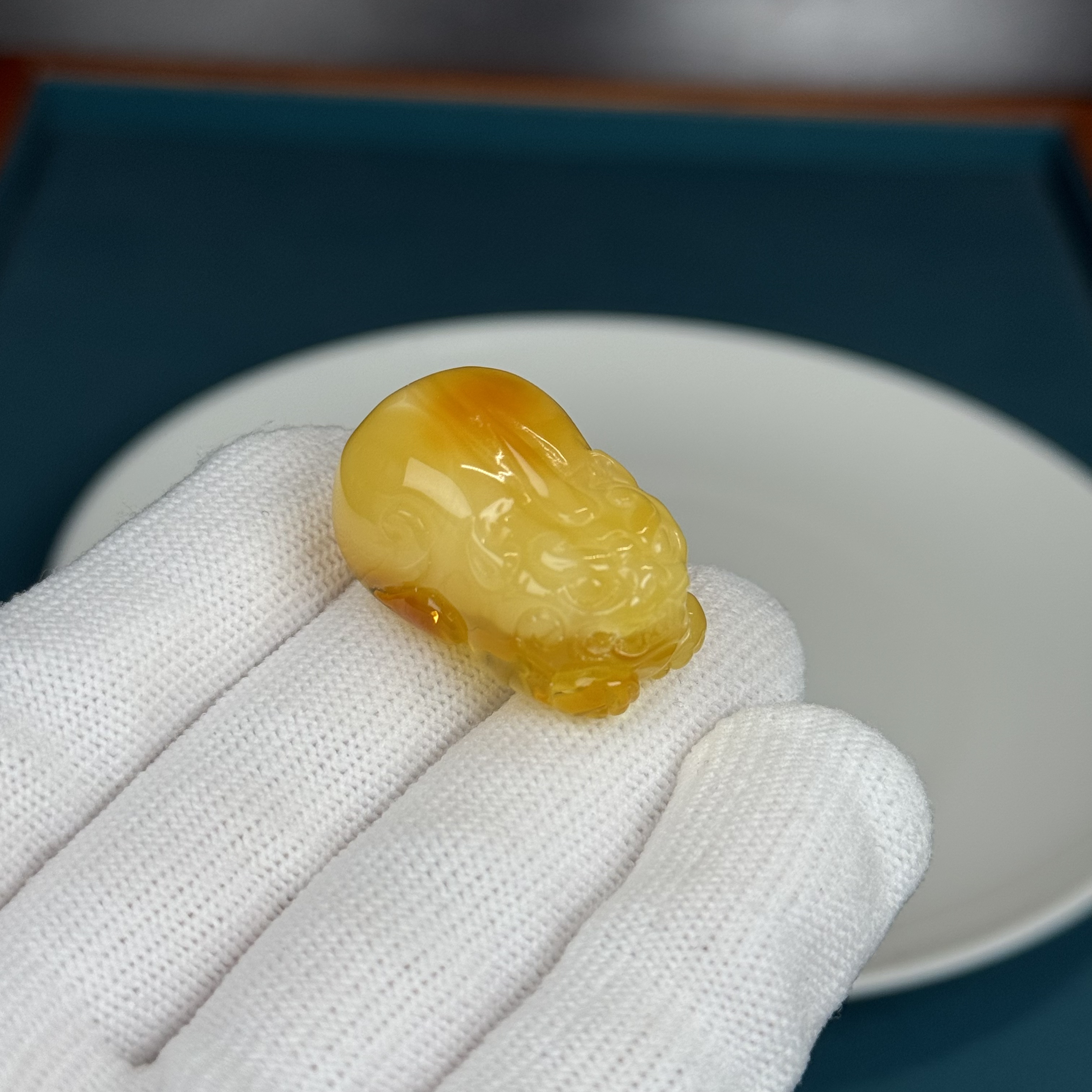 M4058 天然蜜蜡 雕刻貔貅 20*31*16mm支持鉴定 假一罚四