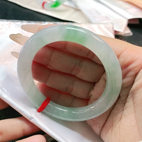 未镶嵌手镯翡翠阿****?0151