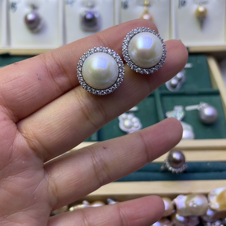 淡水珍珠耳饰合金
