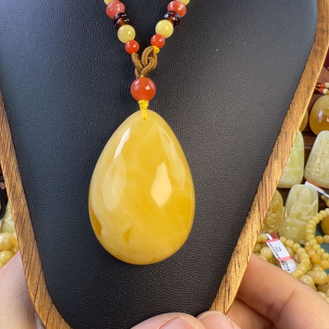 蜜蜡吊坠(赠链)未镶嵌