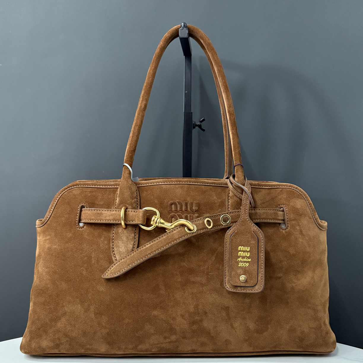 99新 MIU MIU/缪缪 保龄球包44cm/JJ5111101