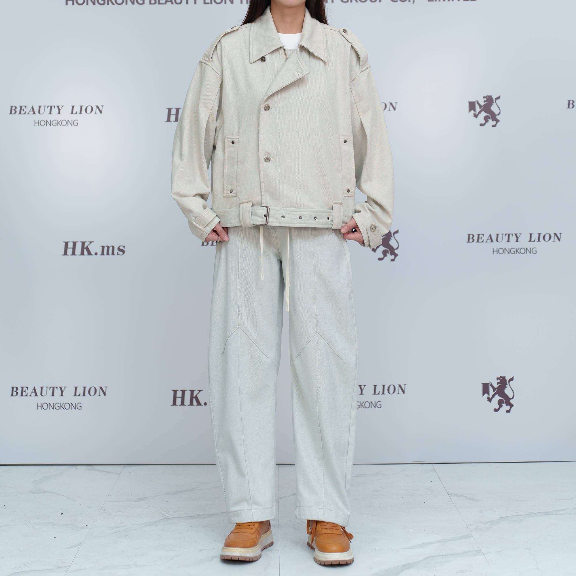 2025H·K美狮潮牌时尚秋季水洗翻领抽绳纯色百搭休闲套装