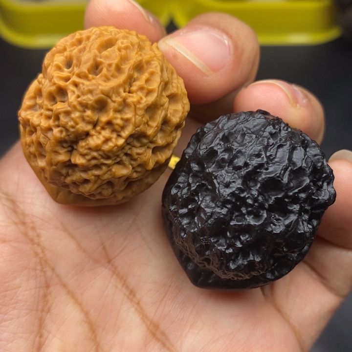 吊坠文玩核桃37尺铁狮子球