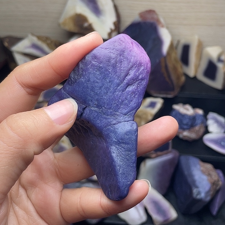 梓***翔石材新疆托克逊紫蛋白