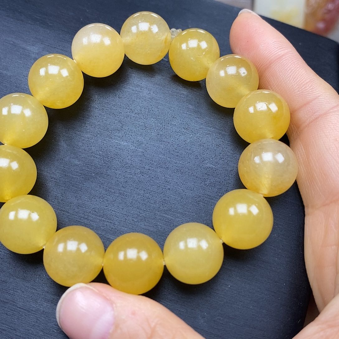 石英质玉（黄龙玉）颈饰未镶嵌