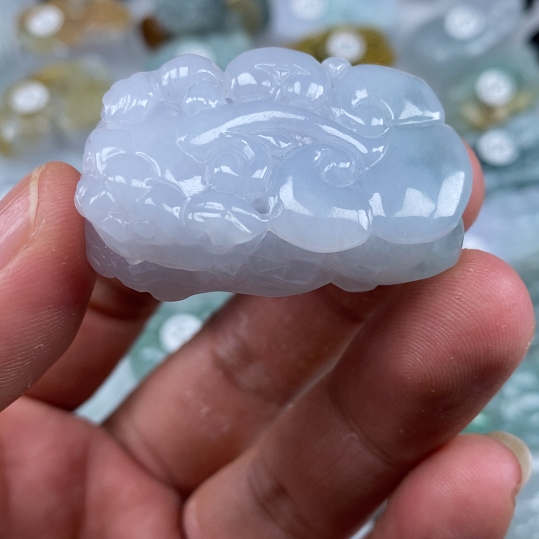 翡翠未镶嵌颈饰多人如意貔貅吊坠