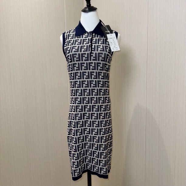 未使用 FENDI/芬迪 胸围82衣长87尺码40 满印无袖连衣裙 LX0984 