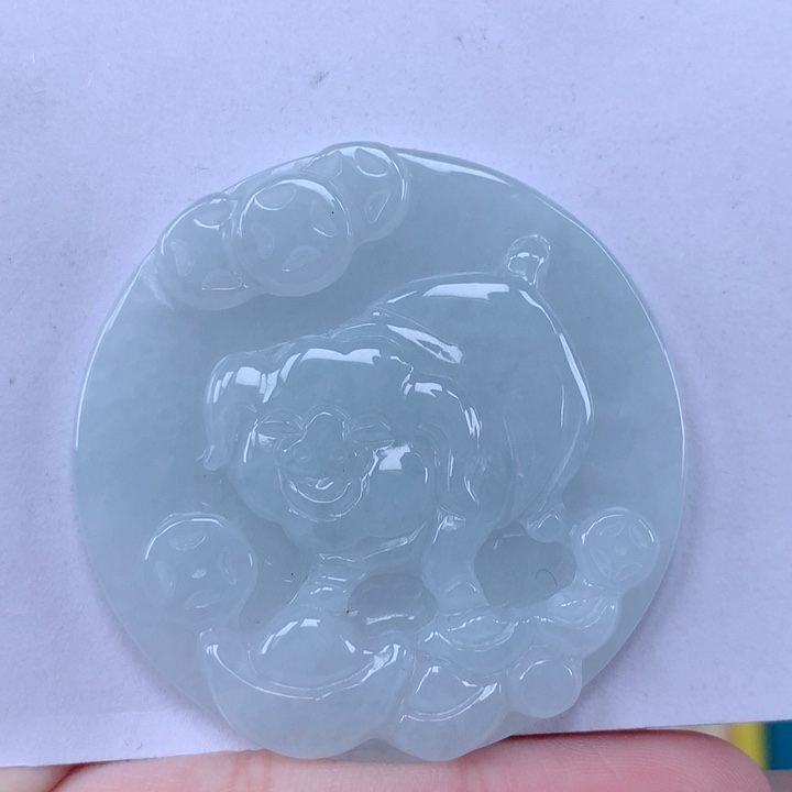 颈饰未镶嵌翡翠猪