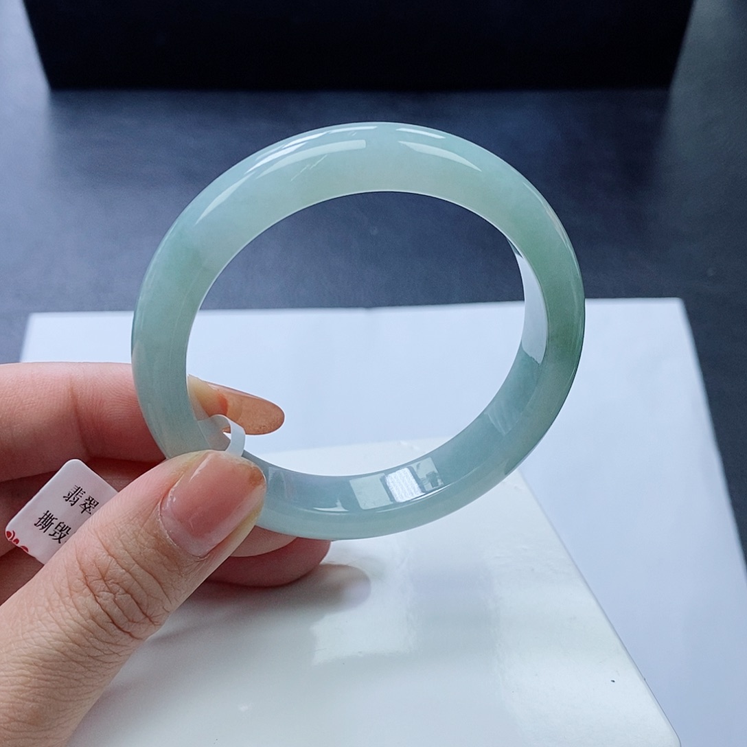 翡翠手镯未镶嵌54.5圈口