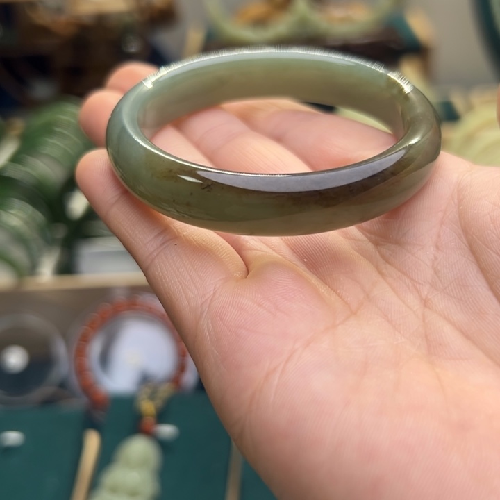 和田玉手镯未镶嵌52.7圈围10597