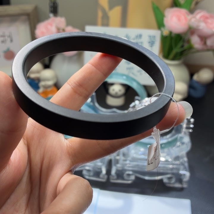 翡翠未镶嵌手镯钢琴黑乌鸡