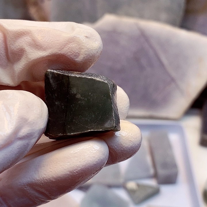 翡翠颈饰未镶嵌缅甸翡翠A货边角