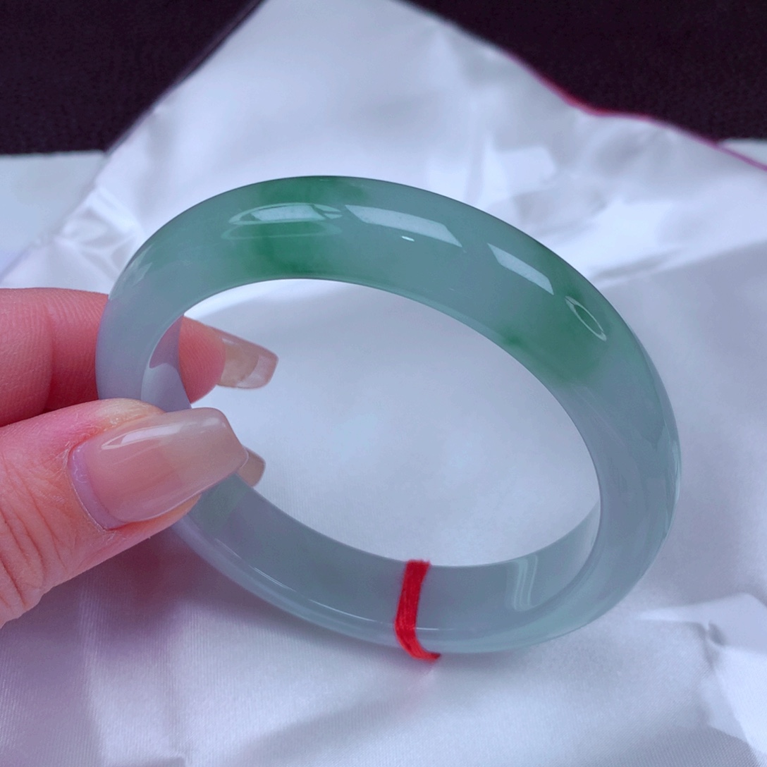 翡翠未镶嵌手镯手镯