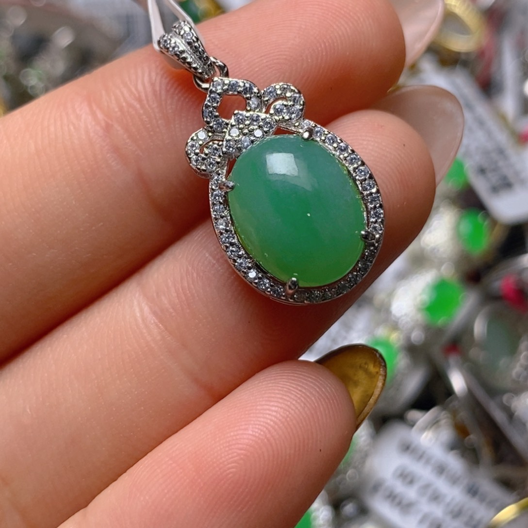 银S925镶嵌戒指翡翠百内无证书