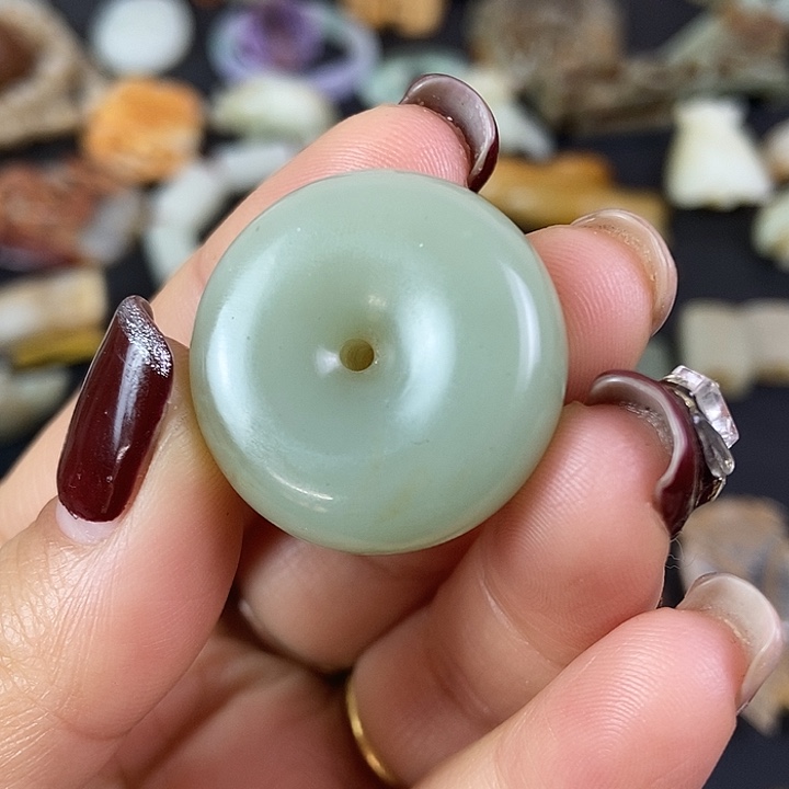 和田玉（糖玉）挂件未镶嵌