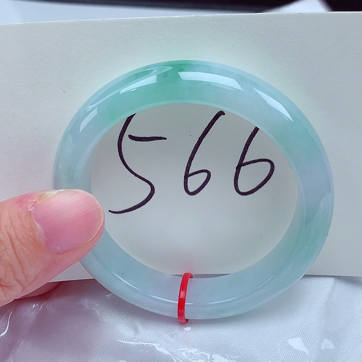 翡翠未镶嵌手镯翡翠