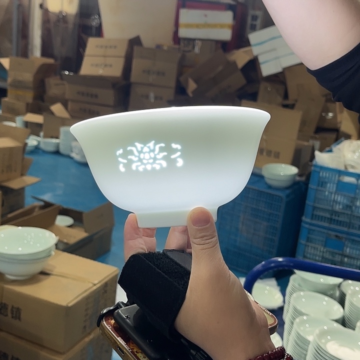 瓷片三面玲珑6.25英寸面碗两个，包邮